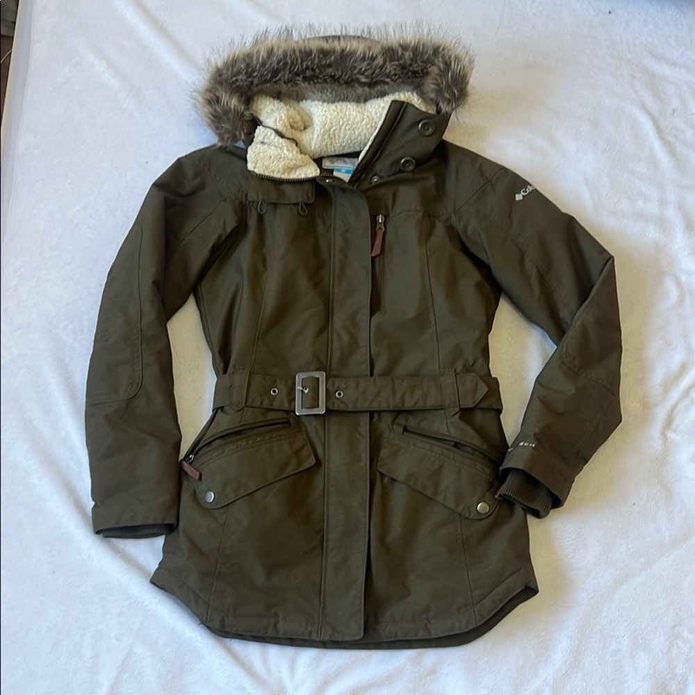 Columbia Women’s Olive Green Parka